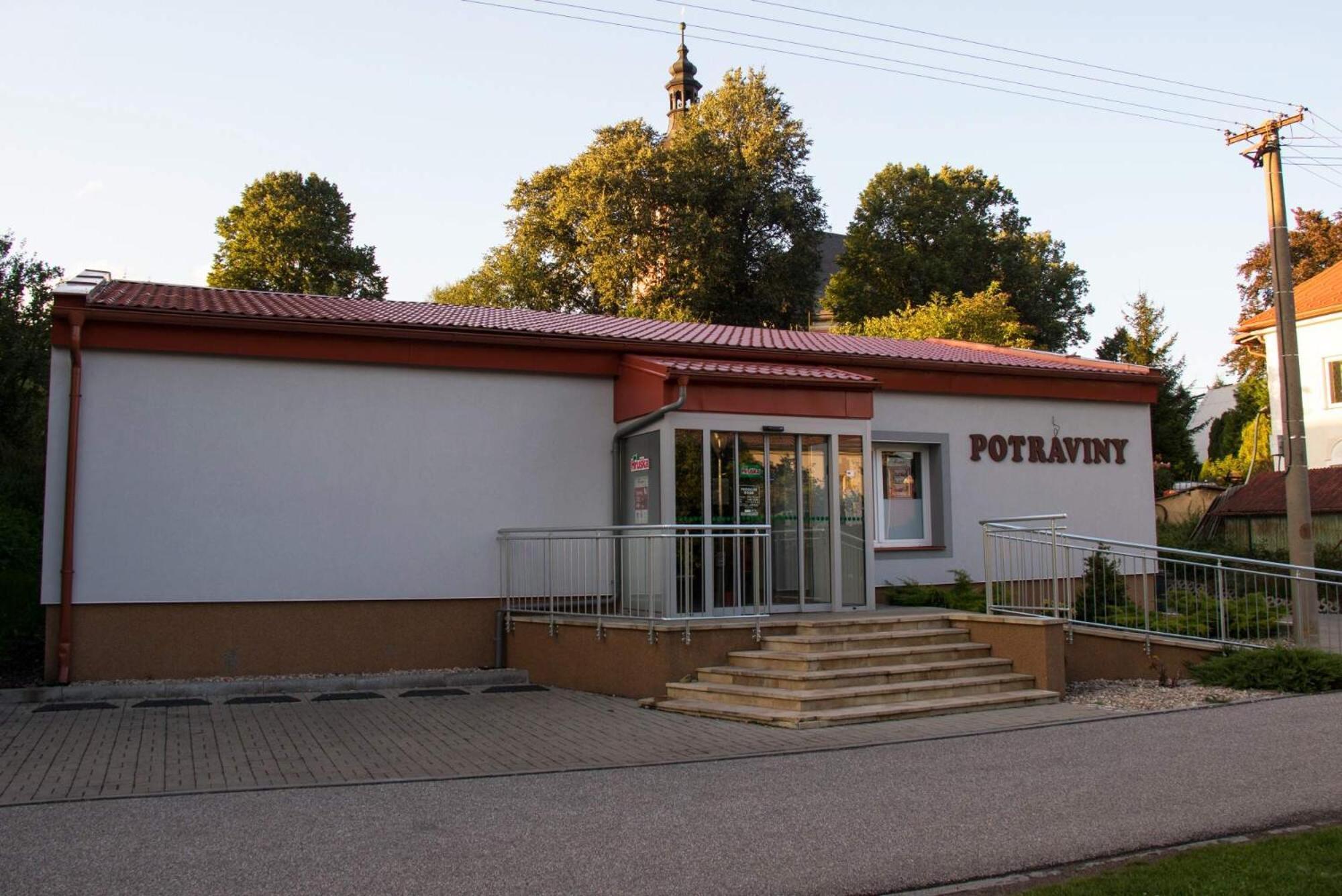 Restaurace Na Krizovatce Leilighet Božanov Eksteriør bilde